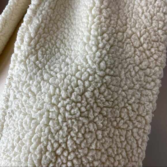 BDG Solid White Ivory Sheep Soft infinity Heavyweight Scarf one size - Picture 5 of 7